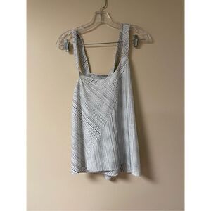 Athleta Women’s Medium Arrival Tank Top Shirt Amara Stripe Grey White Athleisure